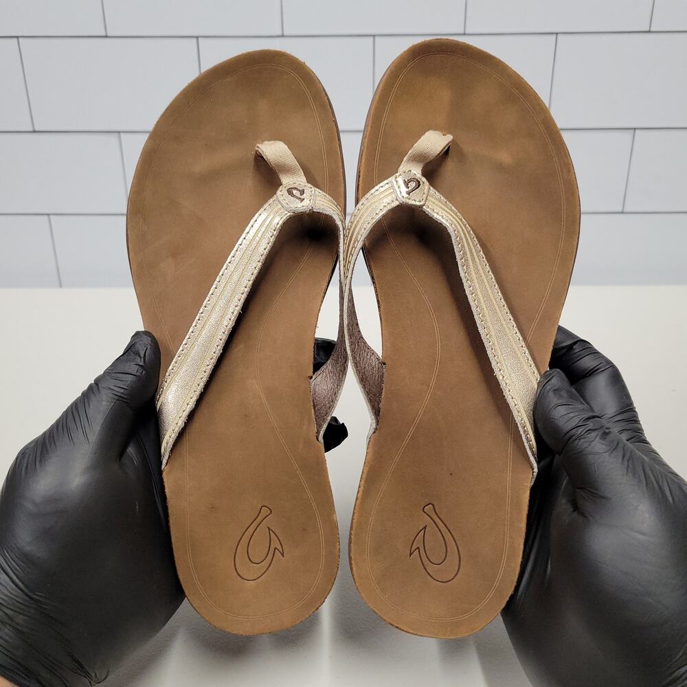 Olukai Women's Gold Leather Flip Flop Sandals Brown Comfort Beach Shoes Size 9